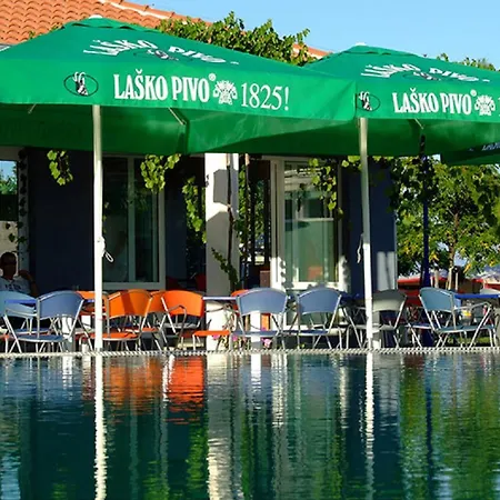 Semesterpark Mobile Homes Peros Zaton (Zadar)