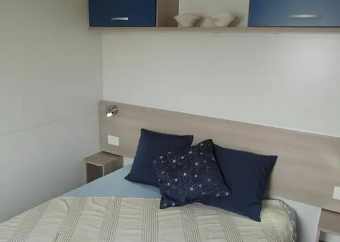 Mobile Homes Peros 3*