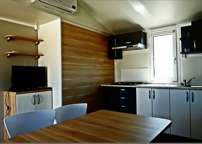 Szálloda Mobile Homes Peros 3*