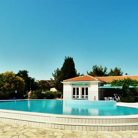 موبايل هومز بيروس فندق