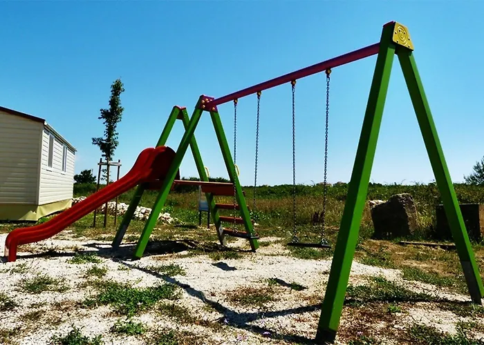 Отель Mobile Homes Peros