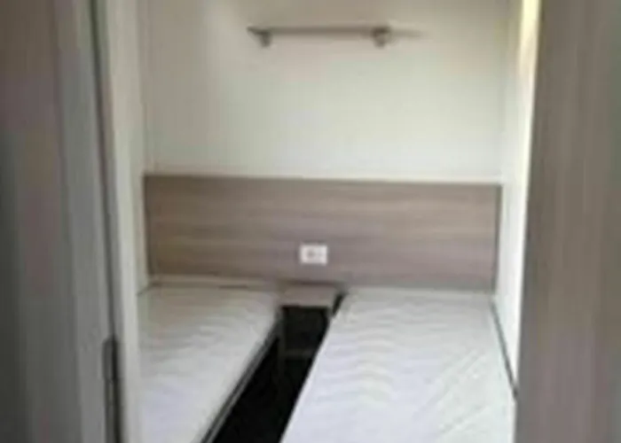 Mobile Homes Peros 3*